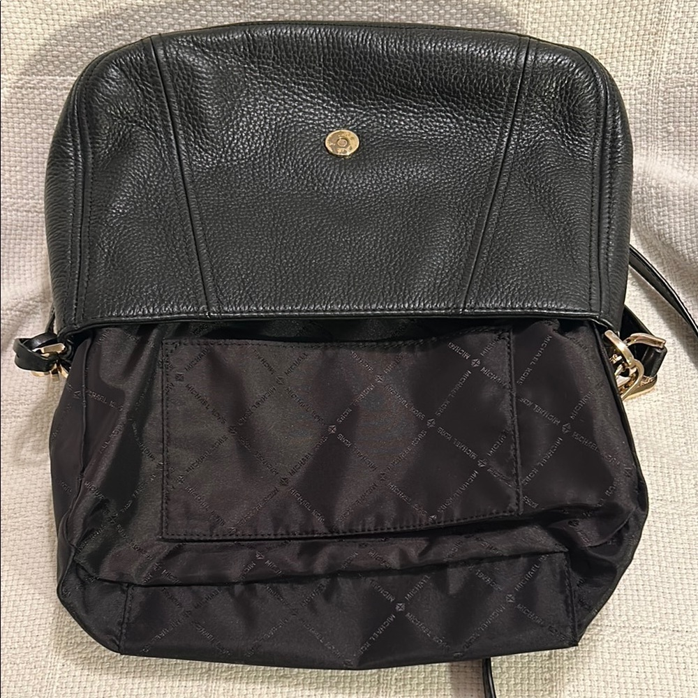 MICHAEL KORS Black Crossbody Bag - Picture 6 of 8